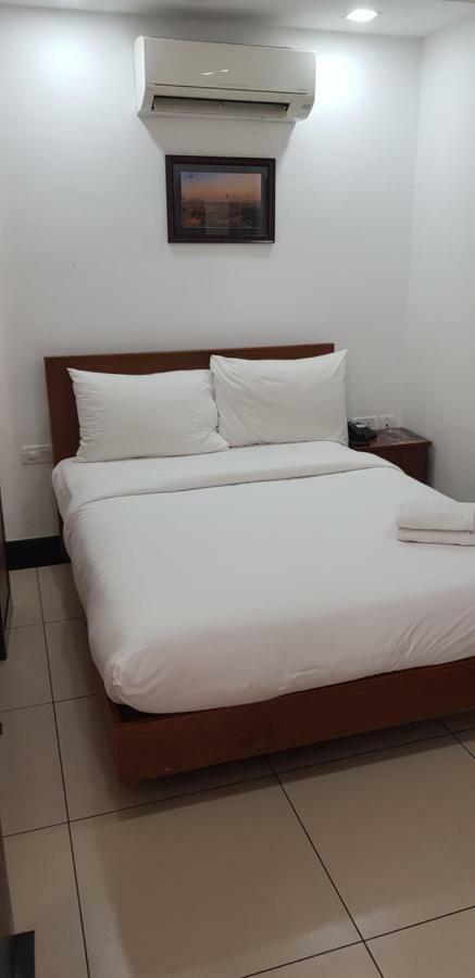 Pgs Inn Kochi Екстериор снимка